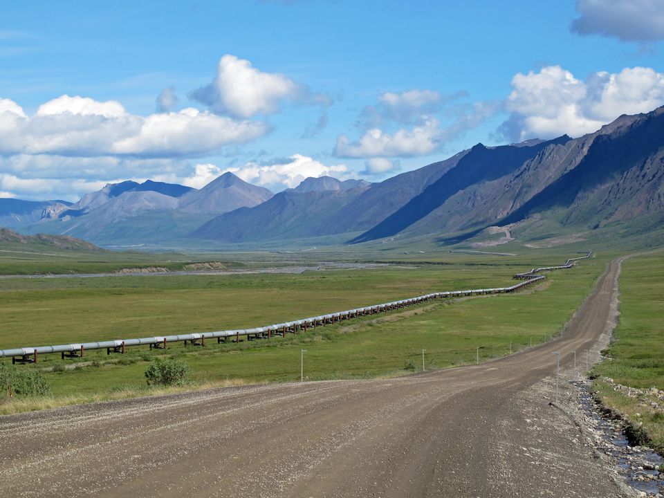 De Alaska olie pijplijn nabij Prudhoe Bay, Alaska, Amerika