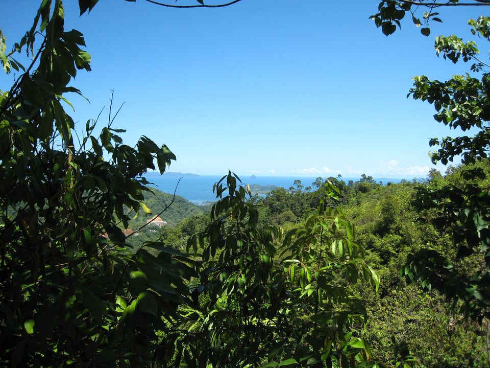 Uitzicht over het eiland Samosir en Tobameer op Sumatra