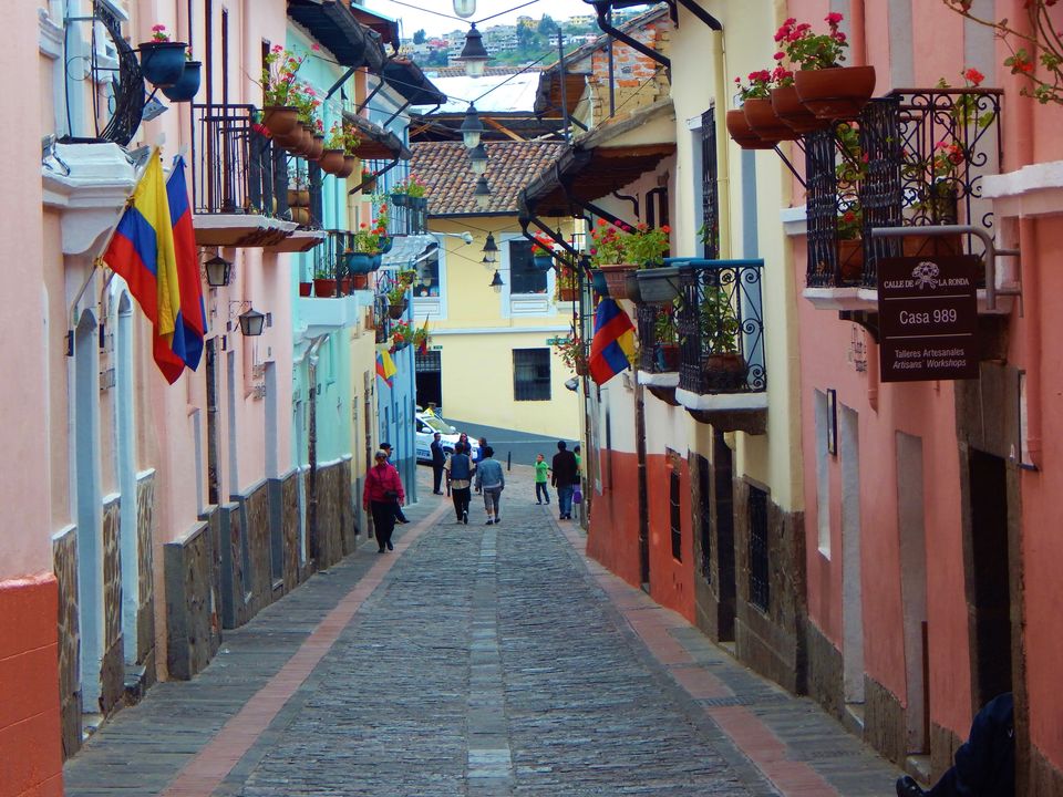 Kleurrijke straatjes in de wijk La Ronda in Quito