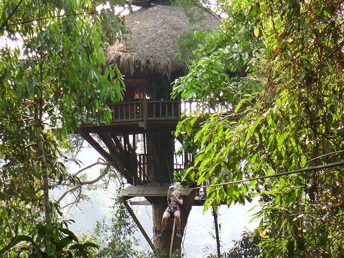 Zoef met de zipline door de jungle in Laos