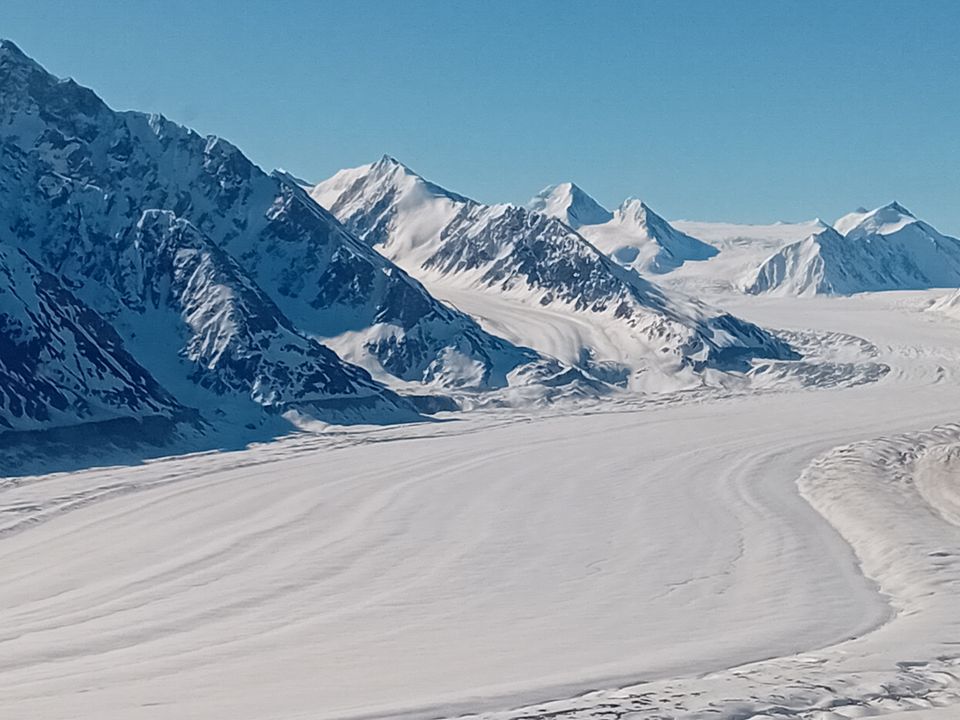 Gletsjer in de St. Elias Mountains, Yukon, Canada