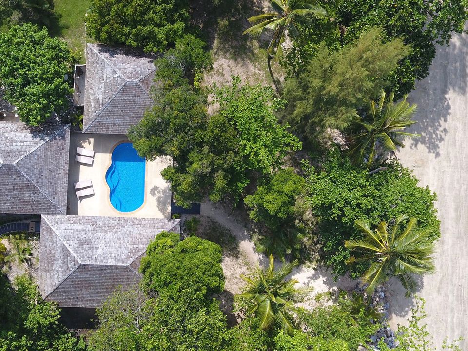Verblijf in luxe in Koh Jum Beach Villa op Koh Jum, Thailand