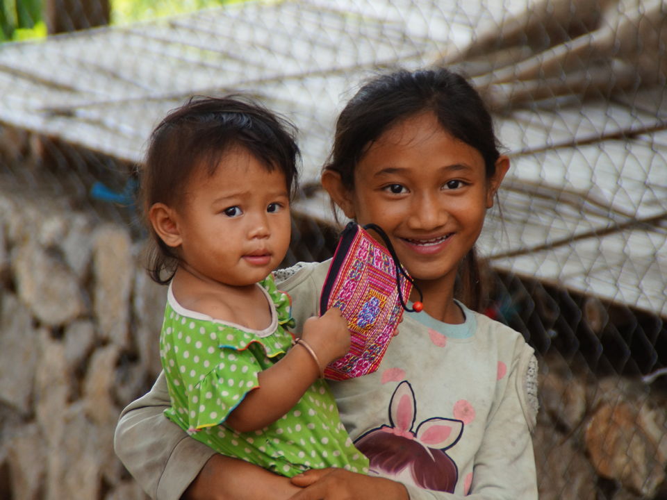 Laos-Luang-Prabang-Kinderen_1_415881