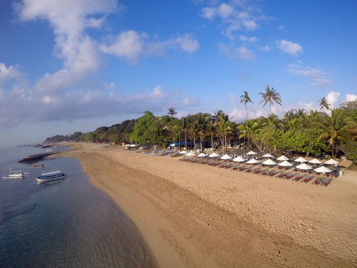 Zandstranden bij Sanur, Bali