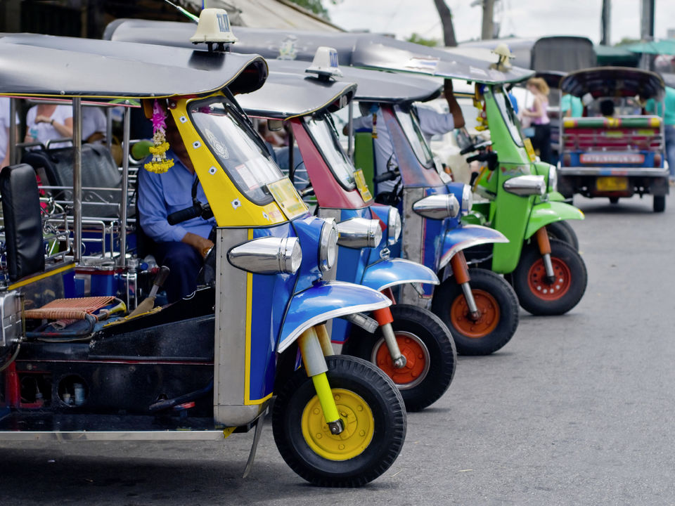 Tuk Tuks in de stad Bangkok, Thailand