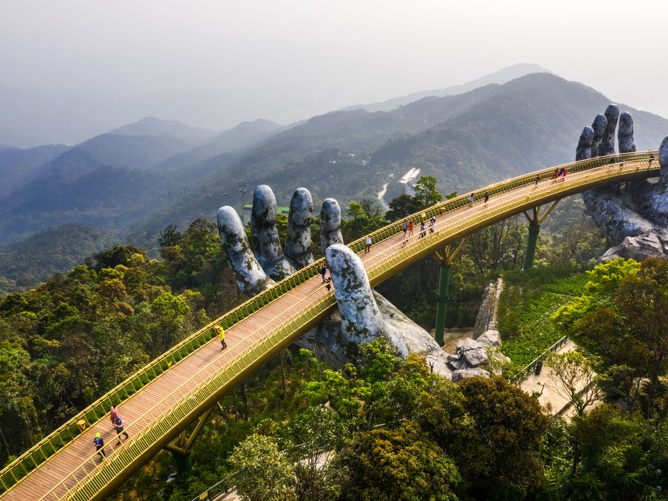 Uitzicht op de Golden Bridge bij Hoi An, Vietnam