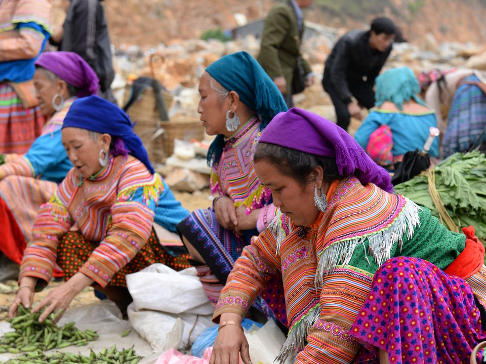 Bezoek een bergstammenmarkt en ontmoet de kleurrijke locals
