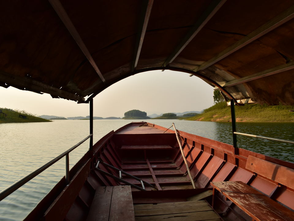 Ontdek de rust op Thác Bà Lake, het kleine Halong Bay