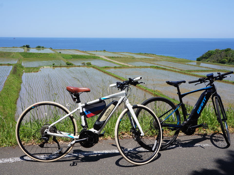 E-biken over het platteland van Japan
