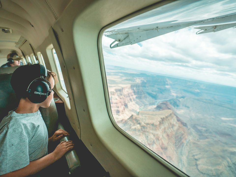 Maak een helikoptervlucht over de Grand Canyon