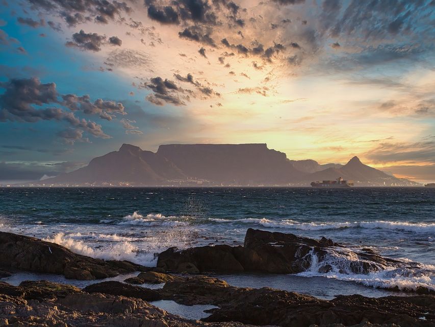 Kaapstad Tafelberg bij zonsondergang
