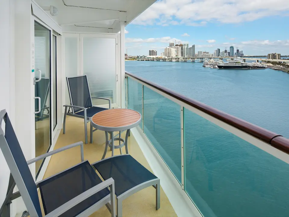 Amerika-Navigator-of-the-Sea-Junior-Suite