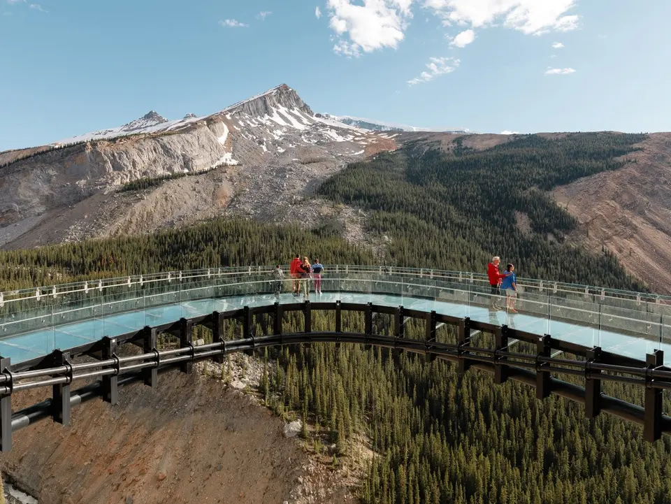 Skywalk Glacier in Ice Fields Parkway