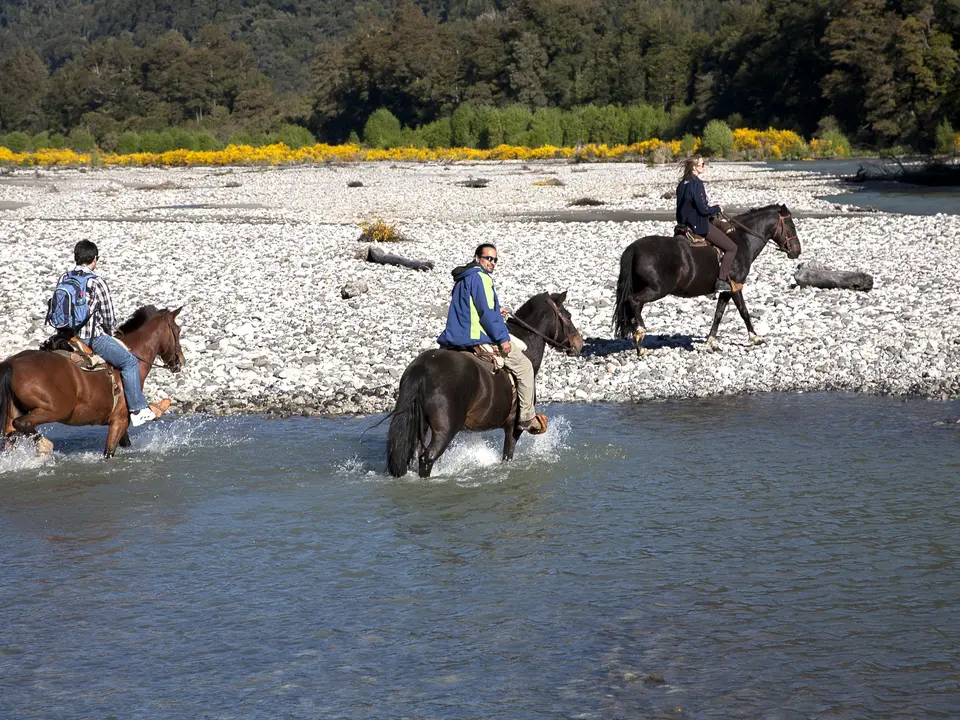 Paardrijden door de rivieren in Chili
