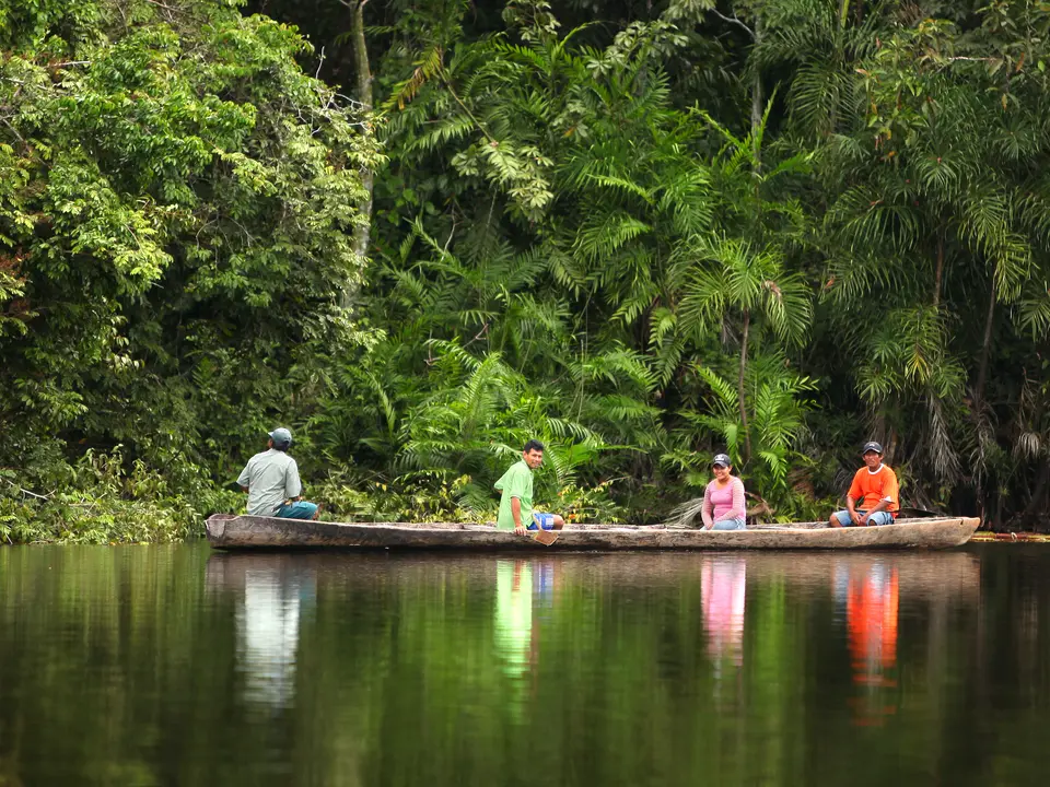 Met een bootje door de Amazone van Colombia