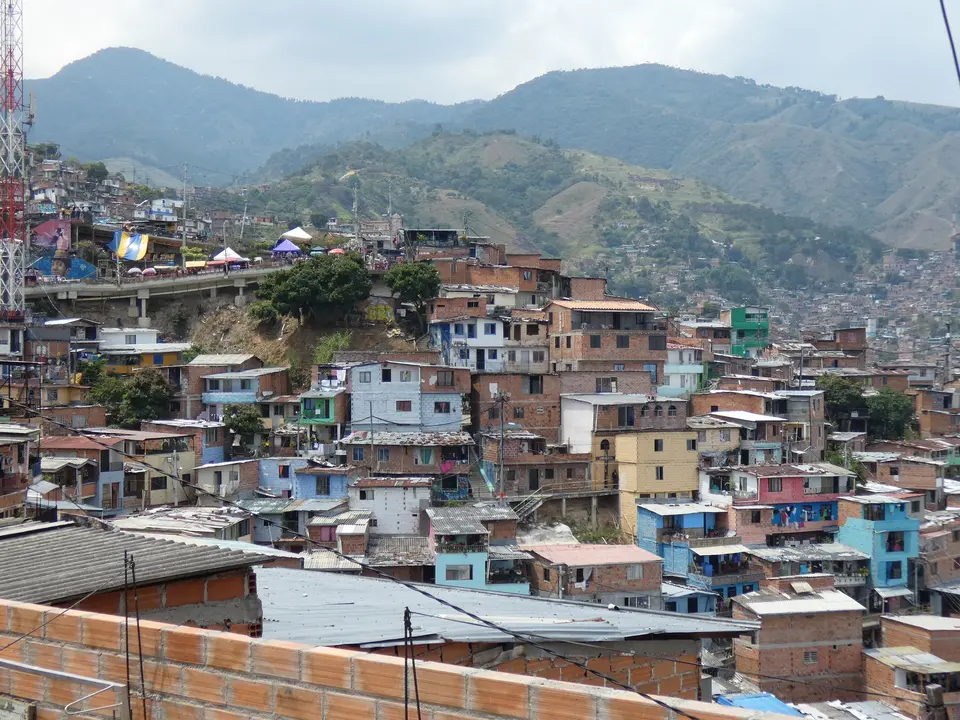 De vuilnisbelt waar nieuwe projecten zich ontwikkelen in Medellín