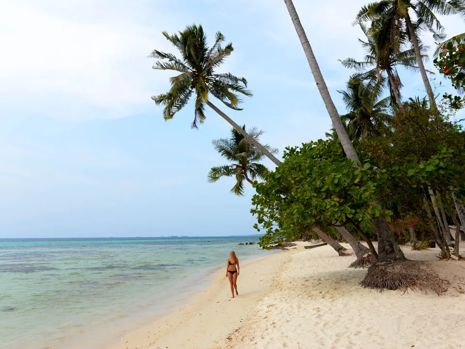 Wit strand op bounty eiland Kura Kura