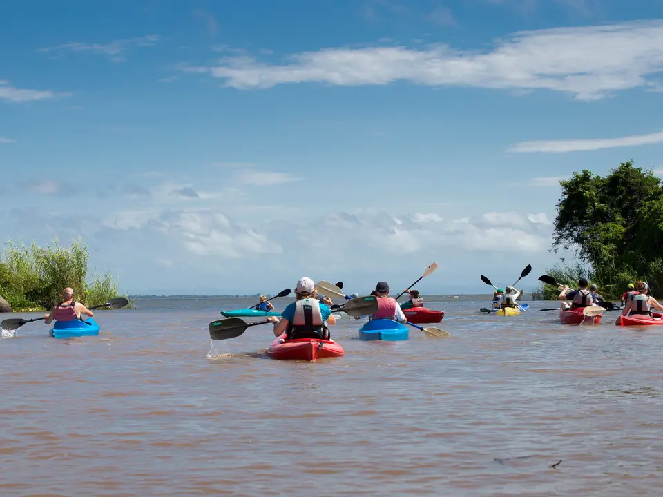 Kajakken over het meer van Nicaragua