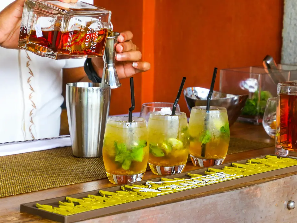 Proef van de lekkere rum in Panama