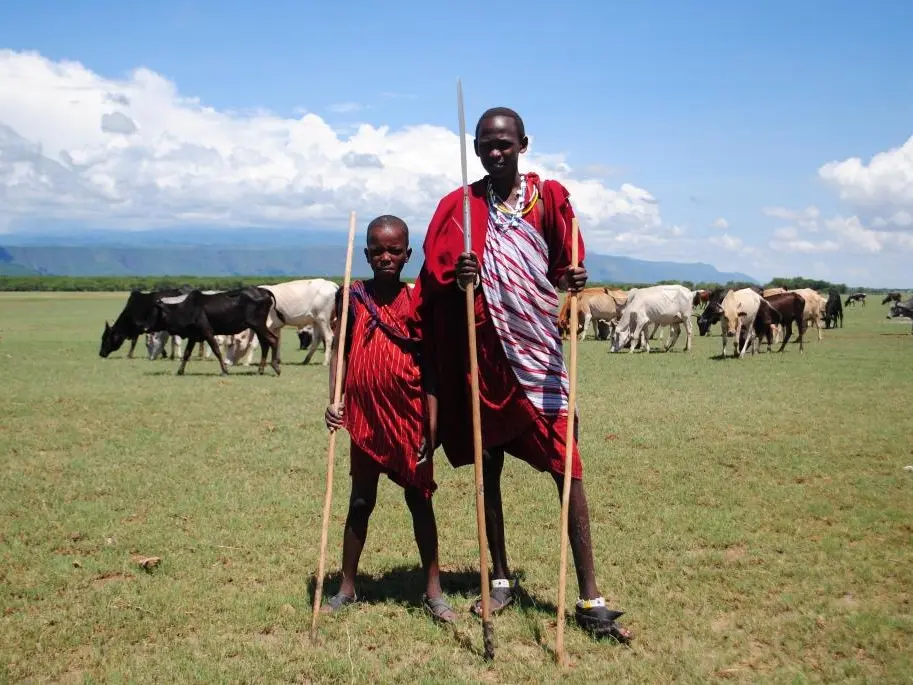 Tanzania-Lake-Manyara-Masai
