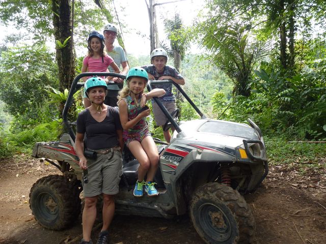 Er zijn allerlei activiteiten te ondernemen bij Ubud zoals quadrijden, Bali