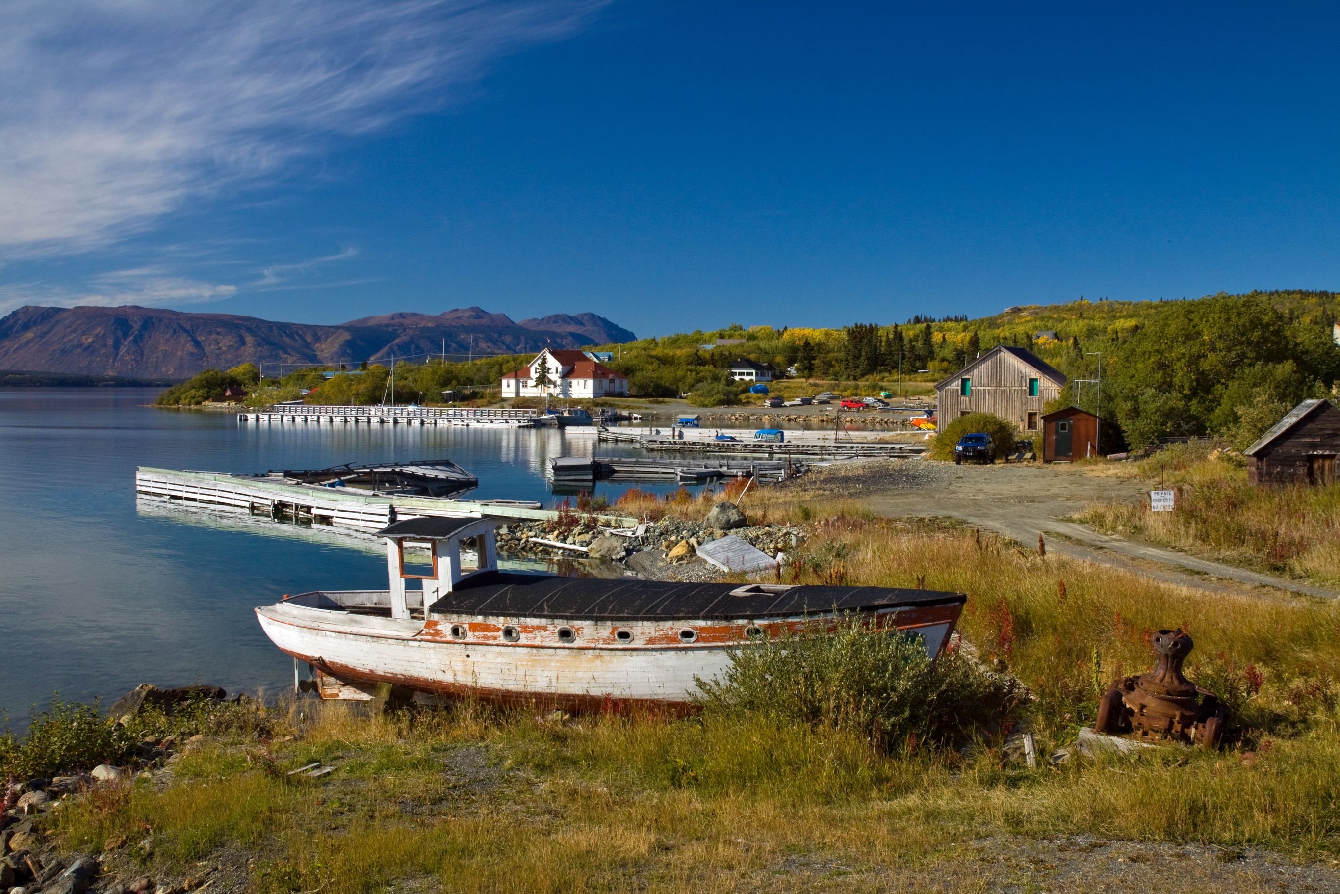 Meren in ongerept Zuid Yukon