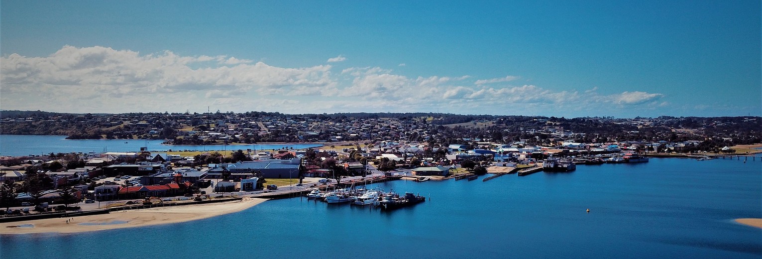 De wateren rondom Lakes Entrance, Australië