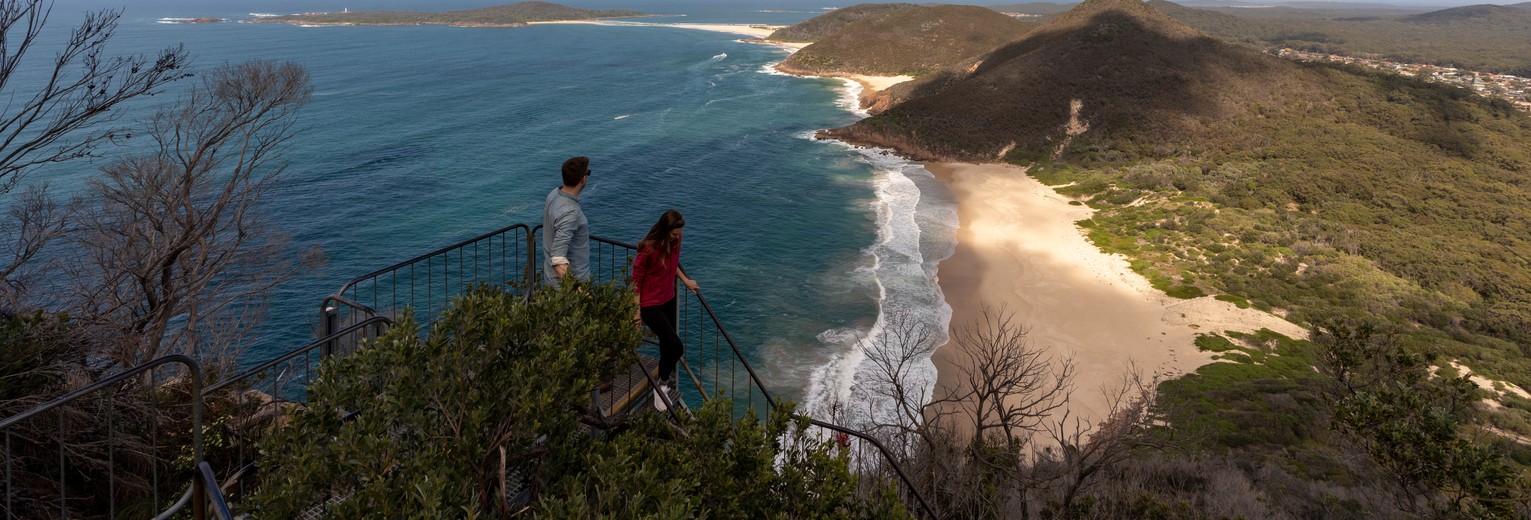 Uitzicht op het strand van Port Stephens, Australië - © Tourism Australia