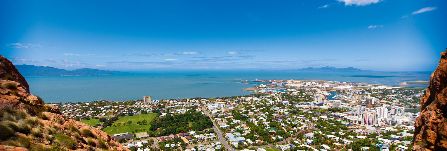 Wandel naar het Castle Hill uitkijkpunt in Townsville, Australië - © Townsville Enterprice Ltd