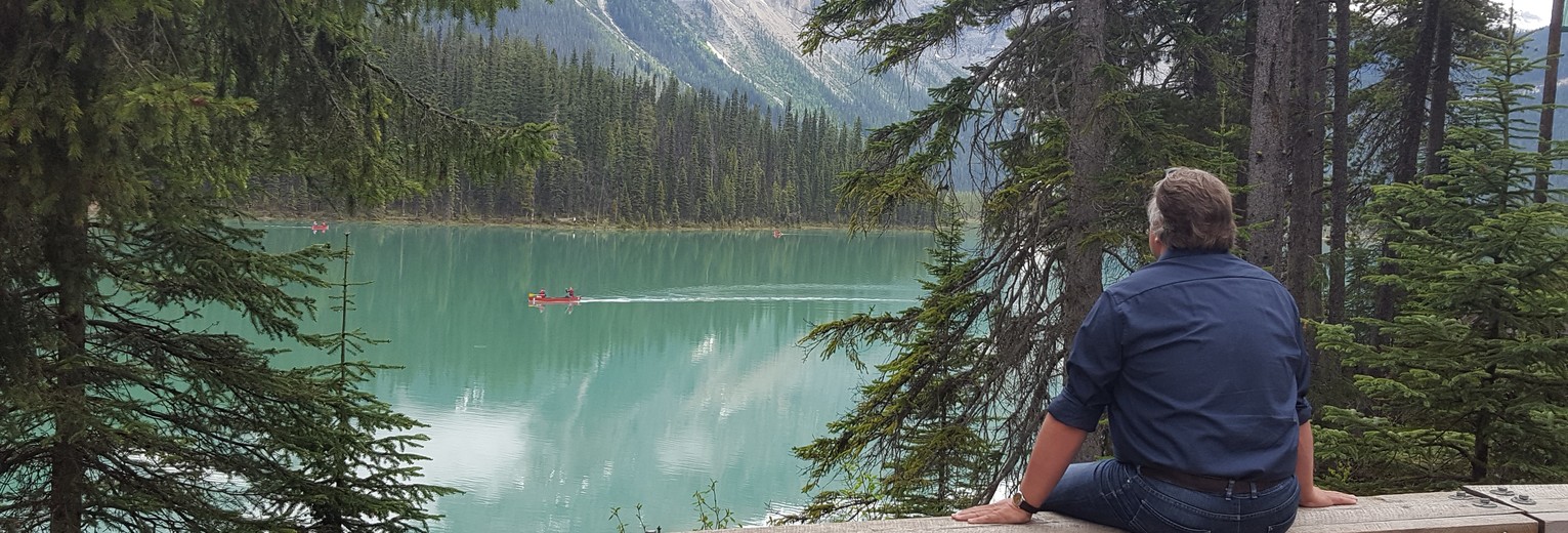 Patrick bij Emerald Lake Canada