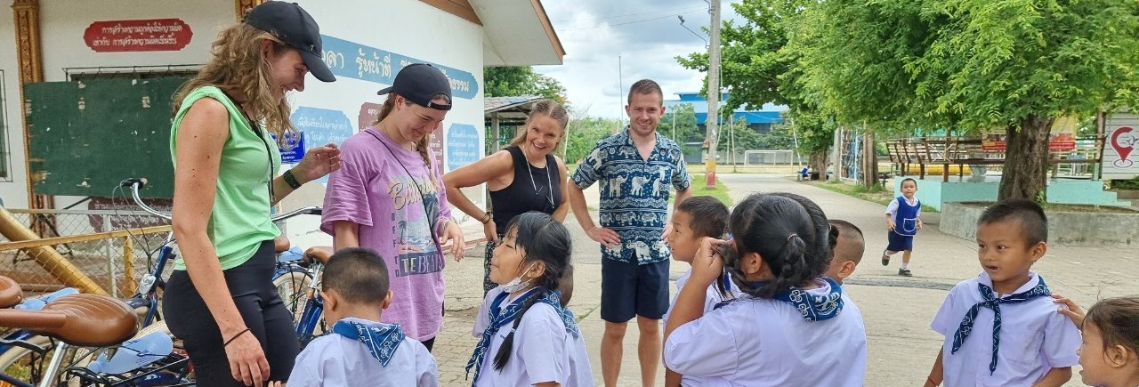 Tijdens een fietstocht in Chiang Mai ontmoet je de lokale bevolking.