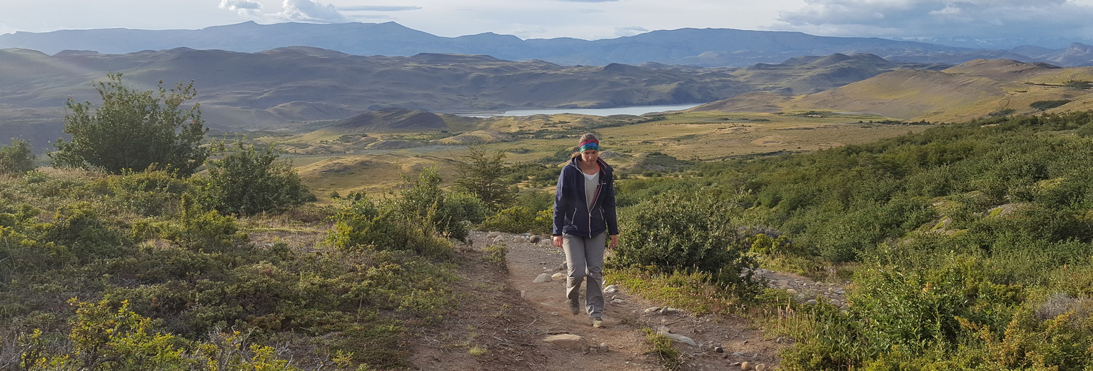 Chili-Torres-del-Paine-W-trekking-medewerkster-Eva