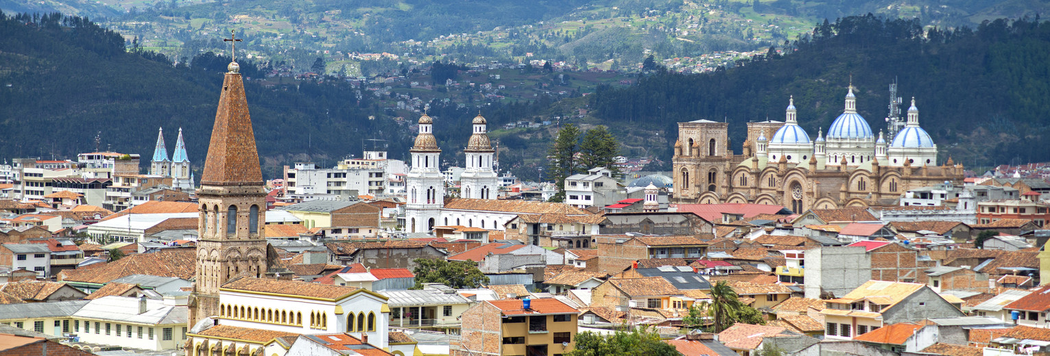 Ecuador-Cuenca-uitzicht-stad