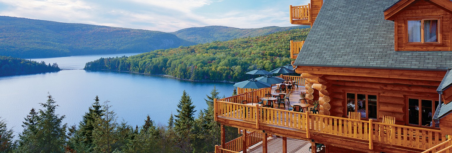 Hotel_Sacacomie_Saint_Alexis_des_Monts_Exterior_337693_1_504106