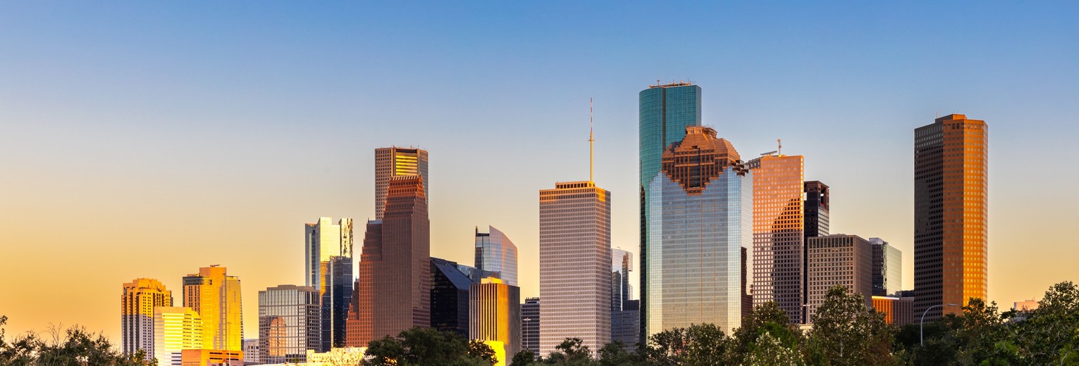 Ondergaande zon boven de skyline van Houston, Texas, Amerika