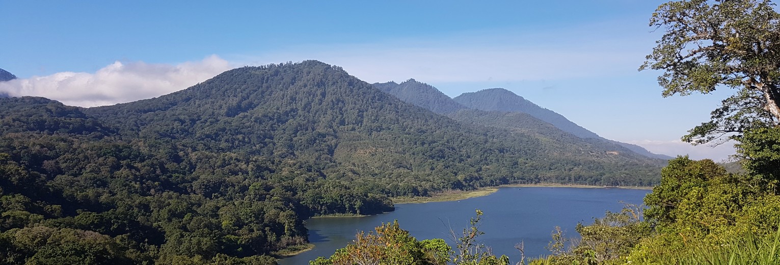 Tweelingenmeer van Munduk