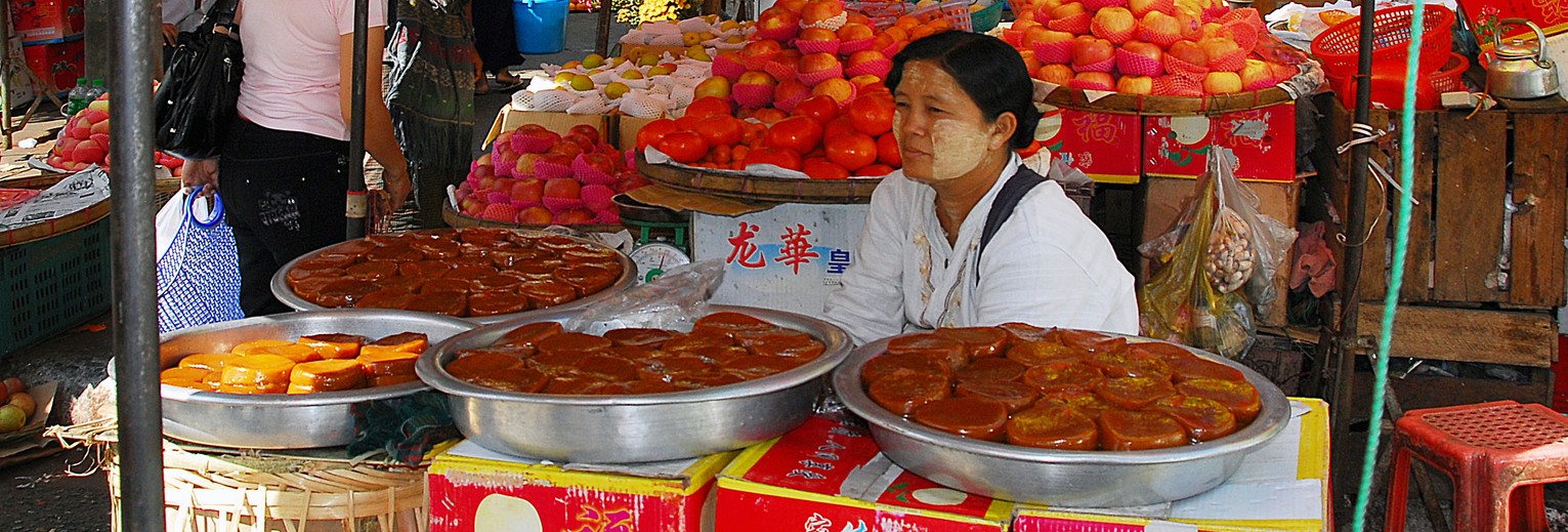 Myanmar-Yangon-locale markt(13)