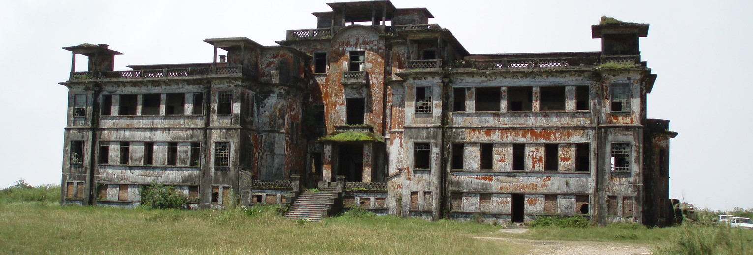 Spookstad bij Kampot, Cambodja