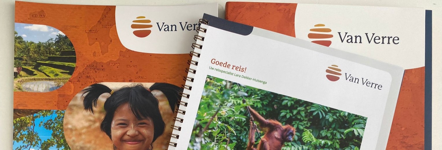 Reisbescheiden Van Verre