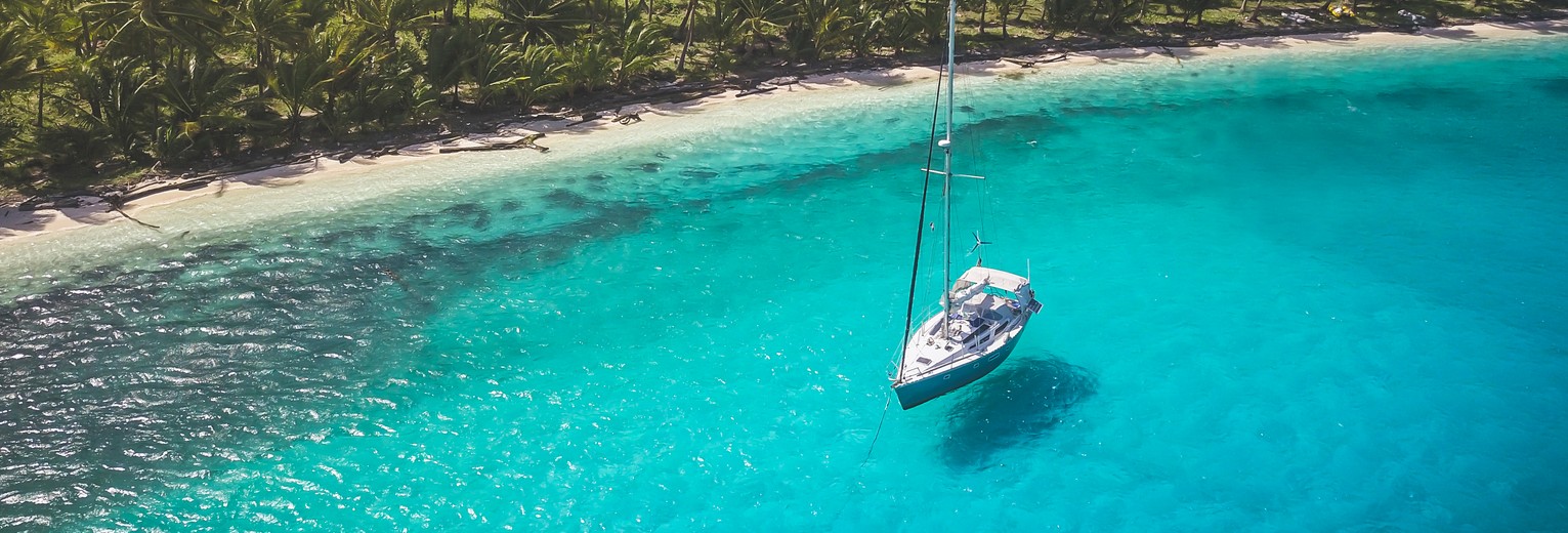 Hop van eiland naar eiland in San Blas