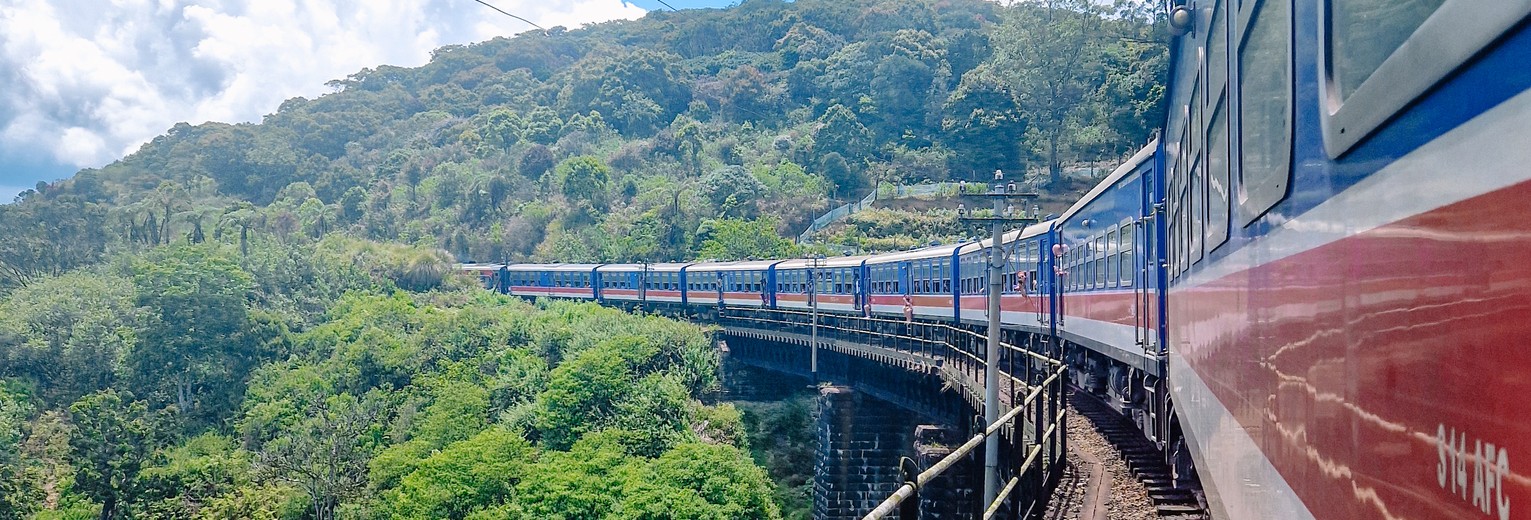 De treinreis van Nuwara Eliya naar Ella, Sri Lanka