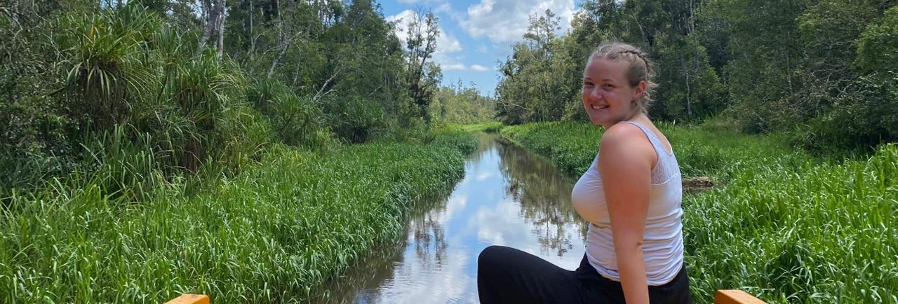 Tessa op een houseboat in Tanjung Puting NP, Kalimantan