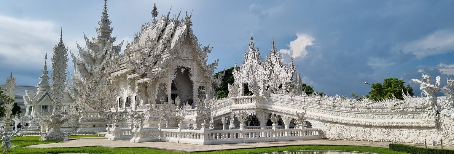 Wat Rong Khun (White Temple) in Chiang Rai, Noord-Thailand