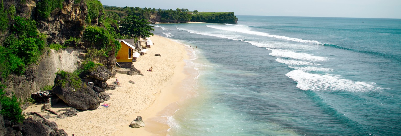 Rust uit aan de kust van Balangan, Bali, Indonesië