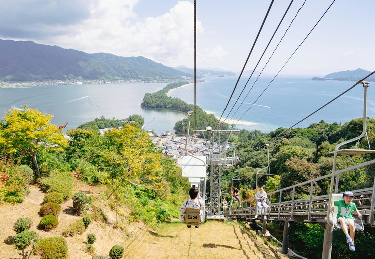 De kabelbaan in Amanohashidate, Japan