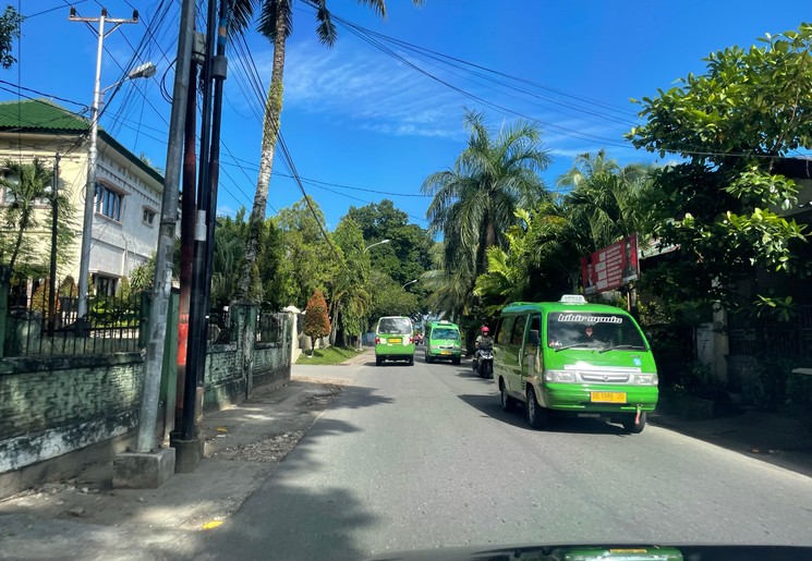 Busjes op Indonesië