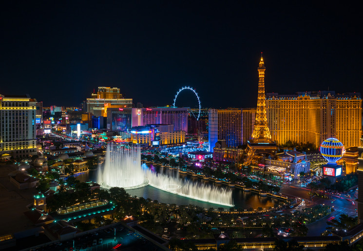 Kleurrijke straten in de avonden in Las Vegas