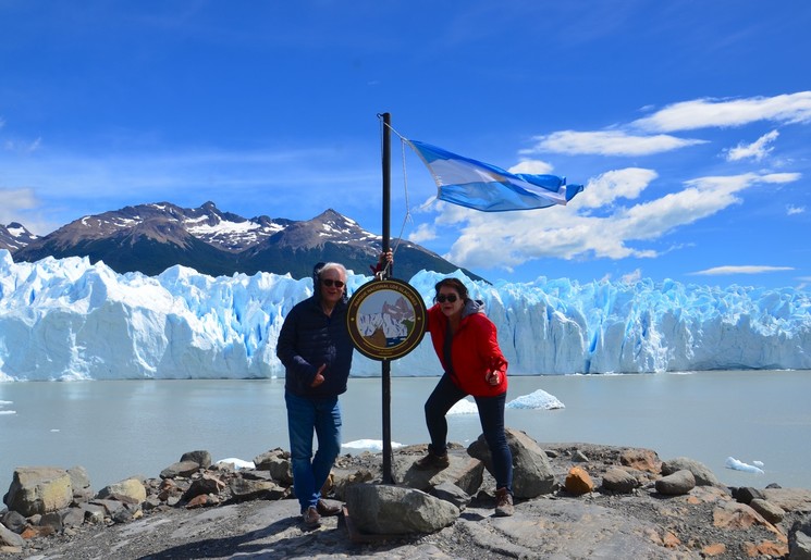 Wandelen over de Perito moreno-gletsjer, Argentinië