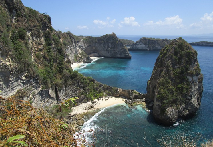 Atuh Beach & Diamond Beach Atuh Beach & Diamond Beach