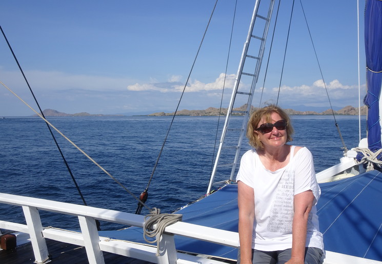 Collega Emmy op de cruise langs de Kleine Sunda Eilanden